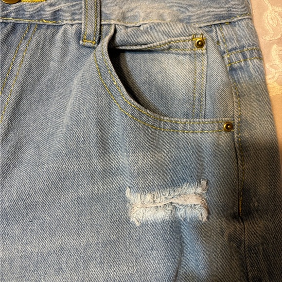 Mom Jeans Ripped High Waist SHEIN Size Medium. Waist 29-30 Inches. - Picture 6 of 16